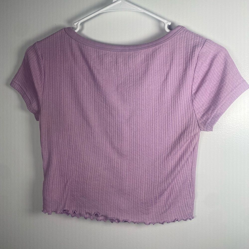 Aero Lavender Ribbed Button Crop Top - Picture 3 of 3